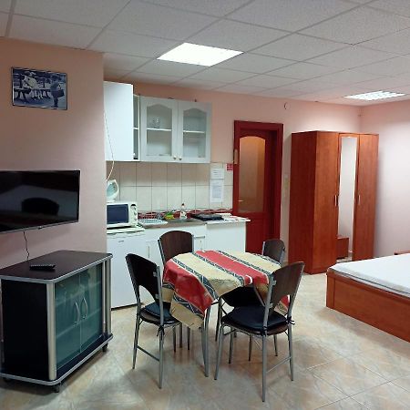 Livia Apartman Bük Екстериор снимка