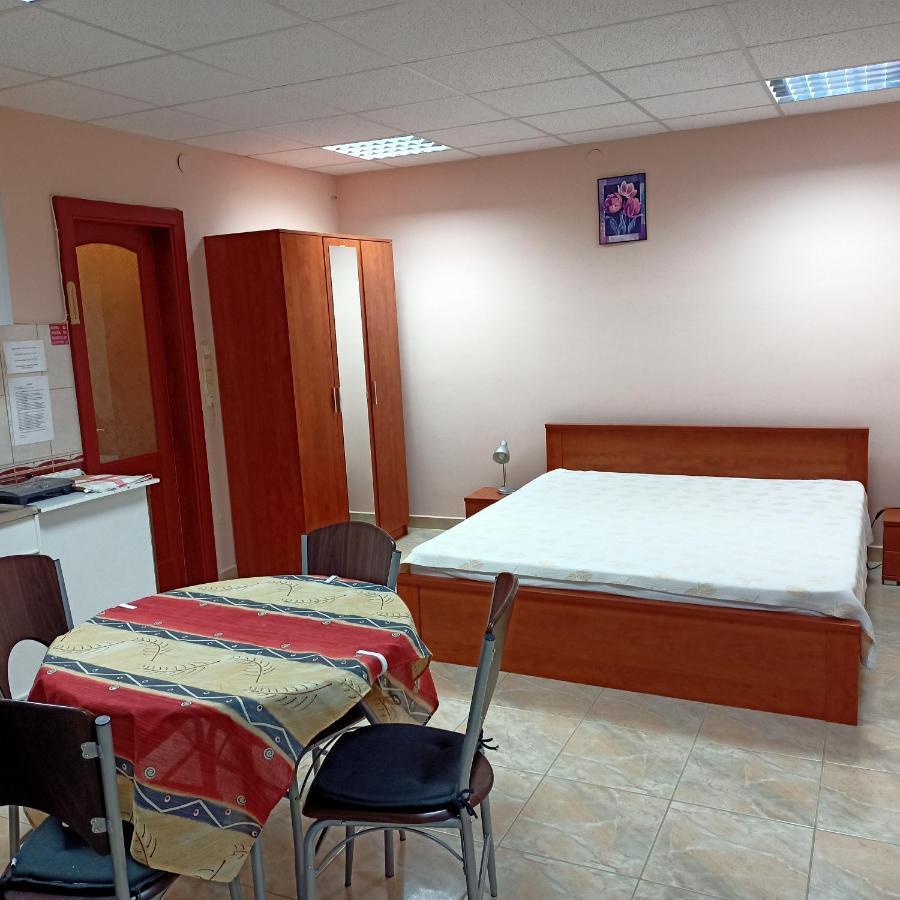 Livia Apartman Bük Екстериор снимка