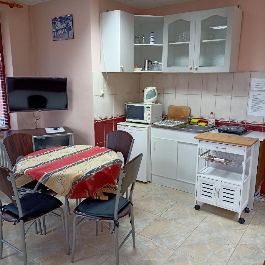 Livia Apartman Bük Екстериор снимка